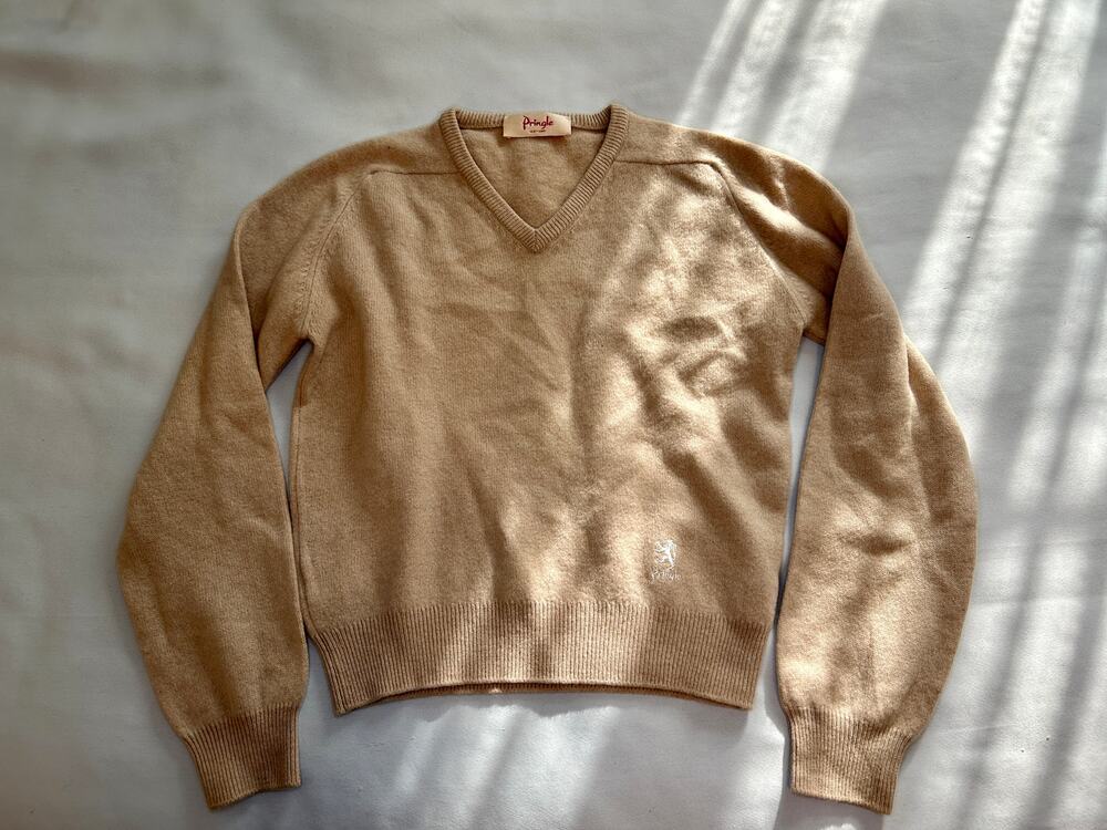 Pringle Scotland Lambswool V Neck Sweater Beige Logo Made Scotland Womens S/M